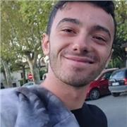 Étudiant de 18 ans en double licence à Paris